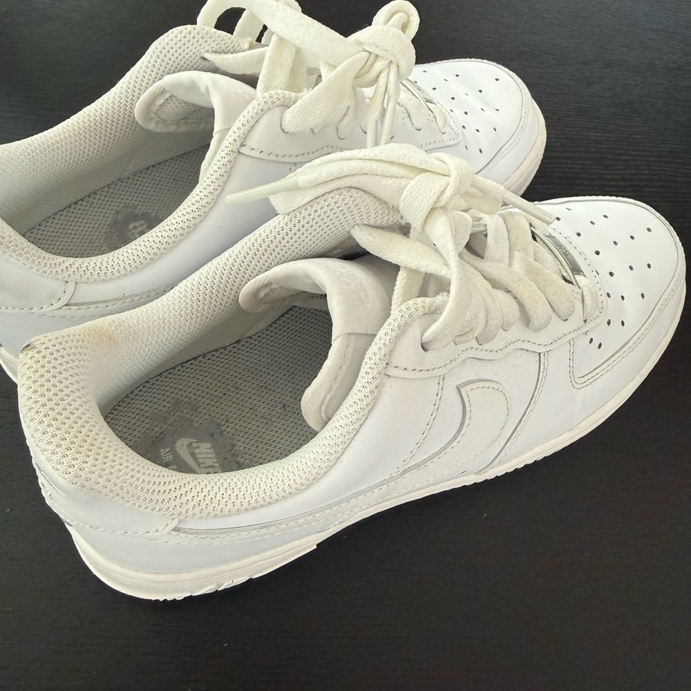 Nike Airforce 1 - Picture 3 of 7